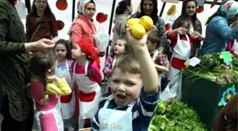 Minik Yüreklerden Büyük Pazar