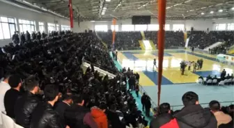 Rize'de İş İçin Gergin Kura Çekimi