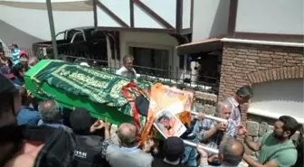 Ünlü Fotoğrafçı Uğruna Savaştığı Tepelere Defnedildi