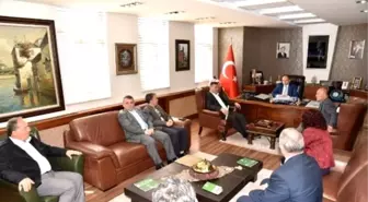 Kartepeli Muhtarlardan Başkan Üzülmez'e Tam Destek