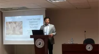 Paü'de 'Görsel Sanatlar Eğitimi' Konulu Konferans Düzenlendi