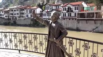 Amasya'da Selfie Çeken Şehzade Şaşırttı