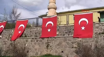 Erzurum - Türk-Ermeni İlişkiler Sempozyumun Sonuç Bildirgesi Şehitlikte Okundu