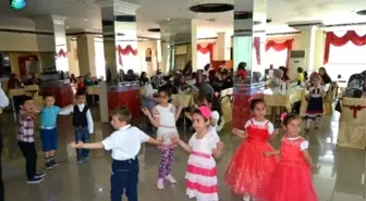 Kulu'da Anasınıfı Öğrencilerinden Anneler Günü Programı