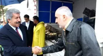 Ak Partili Fırat Palandöken'de Esnaf Gezdi