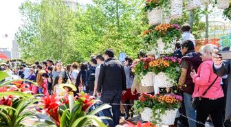 Haydar Alivev'in 92. Doğum Yıldönümü 'Gül Bayramı' ile Kutlanıyor