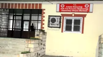 Devrilen Traktörün Altında Kalarak Öldü