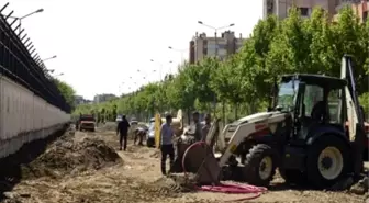 Elazığ Caddesi Düzenleme Çalışmaları Devam Ediyor