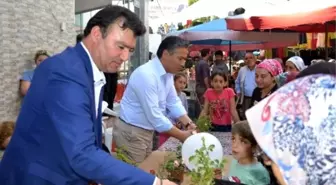 Germencik'te Çiçek Dağıtımı Dünyanın En Özel Çiçeklerine Yapıldı