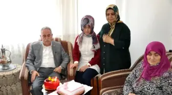 Ak Partili Berber'den Şehit Madenci Çocuğuna Doğum Günü Sürprizi