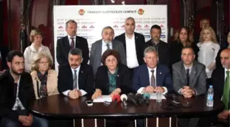 Trabzon'da CHP Aracını Taşlayıp Karakol Önünde Lastiğini Kestiler