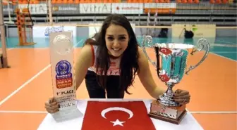 Eczacıbaşı Vitra Oyuncuları Zirvede Kalmak İstiyor