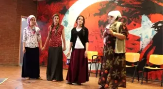 Silopi'de Tiyatro Yarışması Düzenlendi