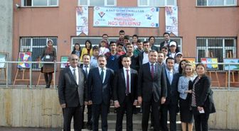 Ahmet Yesevi ve Abdurrahman Gazi İşitme Engelliler Ortaokulu'ndan Bilim Fuarı Sergisi