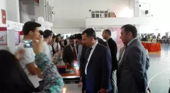 Bozüyük Kumral Abdal Anadolu Lisesi Tübitak Bilim Fuarı Düzenledi