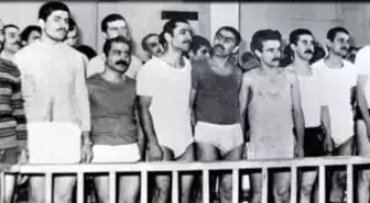 Tarihi Fotoğraftaki 6 Üstteğmen: Evren'i Affetmiyoruz