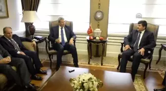 Adalet Bakanı İpek, Vali Öz'ü Ziyaret Etti