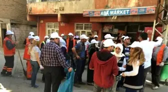 Bağlar'da Temizlik Kampanyası Başlatıldı