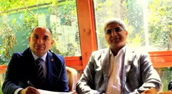 CHP Milletvekili Adayı Tarhan Basın Mensupları ile Bir Araya Geldi