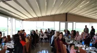 Dicle'de Eğitim Birsen ile Anneler Günü Kutlaması