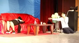 Hakkari Polisinden Engelliler İçin Tiyatro Etkinlik