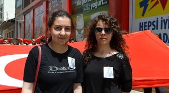 Gençlik Yürüyüşünde Rabia Unutulmadı
