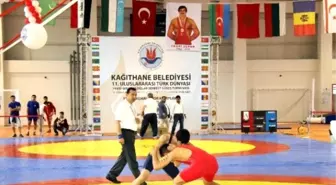 Kağıthane'de Güreş Heyecanı Başladı