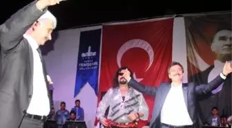 Roman Gecesinde Başkan Çiftetelli Oynadı