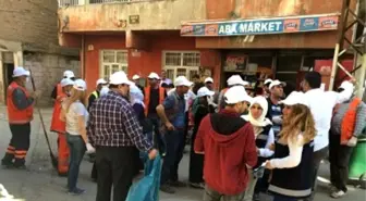 Bağlar'da Temizlik Kampanyası Başlatıldı