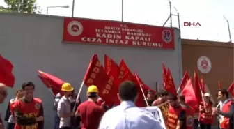 Bakırköy?deki Kadın Kapalı Ceza İnfaz Kurumu Önünde Eylem