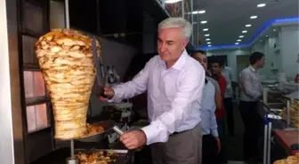 CHP Düzce Milletvekili Adayı Teber Esnafı Gezdi