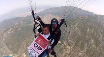 CHP'li Adaydan Gökyüzünde Seçim Propagandası