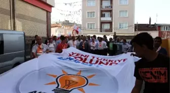 AK Parti'den Gençlik ve Spor Bayramında Sevgi Yürüyüşü