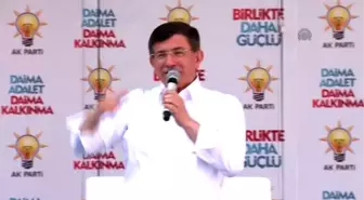 Davutoğlu: 'Yeni Türkiye Yolunda, Milletle Birlikte Yürüyoruz. Yürümeye Devam Edeceğiz'