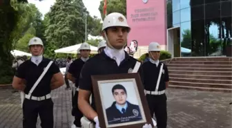 Şehit Polis İçin Tören Düzenlendi