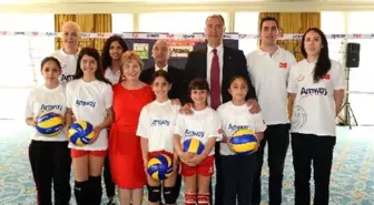 Voleybol Federasyonu, Amway ile Sponsorluk Sözleşmesini Uzattı