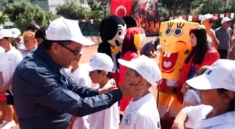 Altınoluk Mahallesi'nde 'Raketini Cup Gel' Tenis Turnuvası Başladı