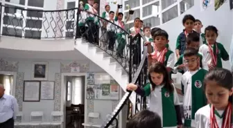 Başkan ve Milletvekili Adayından Satranç Kulübü'ne Ziyaret