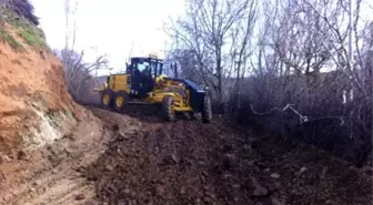 Kulp Belediyesi 19 Mahallede Yol Çalışmalarını Tamamladı