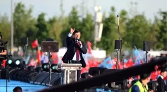 Davutoğlu: 'İşte Aşk, İşte Dava, İşte Fetih Nesli'