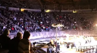 Efes Antik Kenti Bir Kez Daha Dev Bir Konsere Ev Sahipliği Yaptı