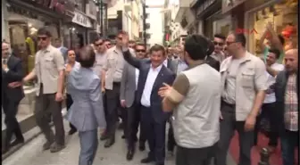 Başbakan Davutoğlu Kapalıçarşı, Nuruosmaniye ve Sahaflar Çarşısı'nı Gezdi