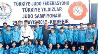 Judo Yıldızlarda Kağıtspor Rakip Tanımadı