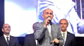 Bakan Müezzinoğlu'ndan Miting Havasında Konuşma