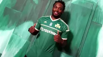 Essien Resmen Panathinaikos'ta