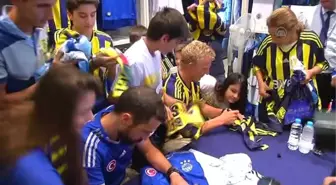 Türk Futbolundan Dirk Kuyt Geçti (Arşiv)