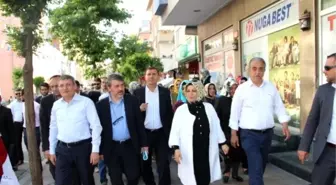 AK Parti Milletvekili Adayları Çocuklarla Doyasıya Eğlendi