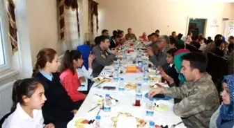 Teog Sınavında Başarılı Olan Öğrenciler Kahvaltıda Buluştu