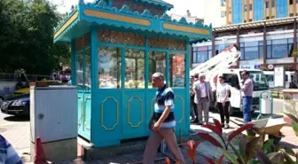 Eski Taksi Duraklarına Yeni Kent Mobilyaları