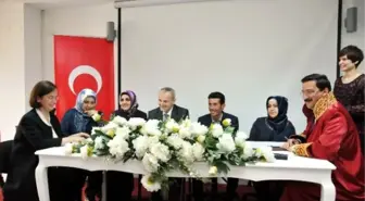 Evlilik Cüzdanını Başkan Ak Bu Defa Torunlara Verdi